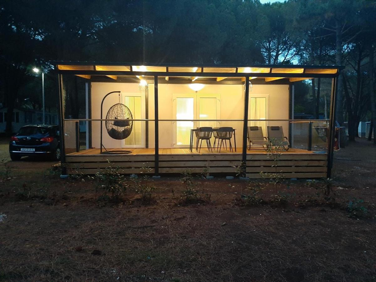 Lux Camp - Mobile Homes In Bi Village Фажана Экстерьер фото